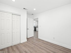 530 W 43rd, Los Angeles CA 90037