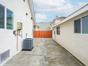 530 W 43rd, Los Angeles CA 90037