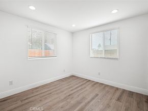 530 W 43rd, Los Angeles CA 90037