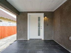 530 W 43rd, Los Angeles CA 90037