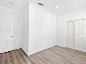 530 W 43rd, Los Angeles CA 90037