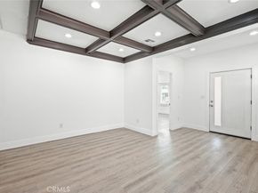 530 W 43rd, Los Angeles CA 90037