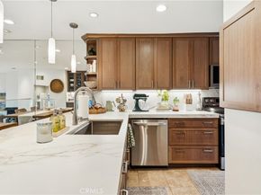 8212 Marina Pacifica N, Long Beach CA 90803