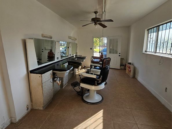 5703 Belneath Street, Houston TX 77033