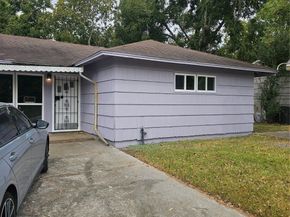 5703 Belneath Street, Houston TX 77033