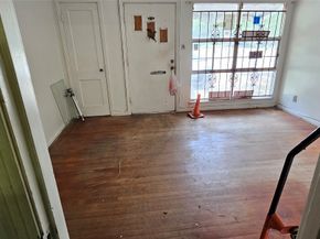 5703 Belneath Street, Houston TX 77033