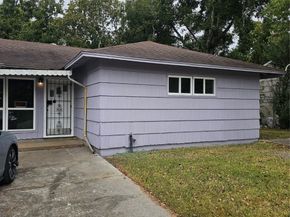 5703 Belneath Street, Houston TX 77033