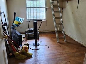 5703 Belneath Street, Houston TX 77033