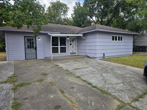 5703 Belneath Street, Houston TX 77033