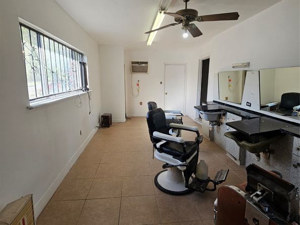 5703 Belneath Street, Houston TX 77033