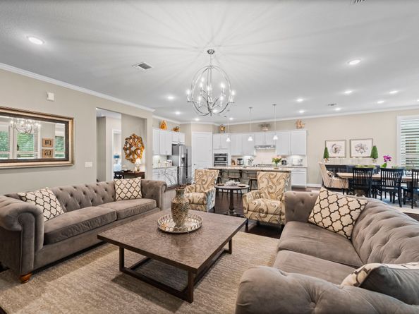 129 Highland Drive, The Woodlands TX 77382