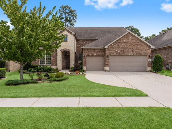 129 Highland Drive, The Woodlands TX 77382