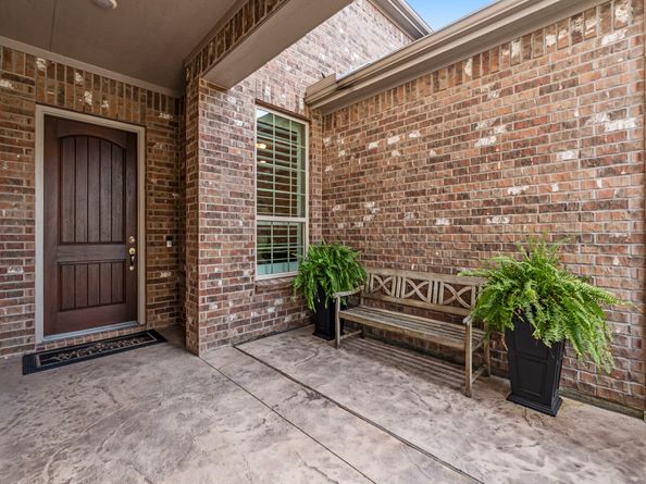 129 Highland Drive, The Woodlands TX 77382
