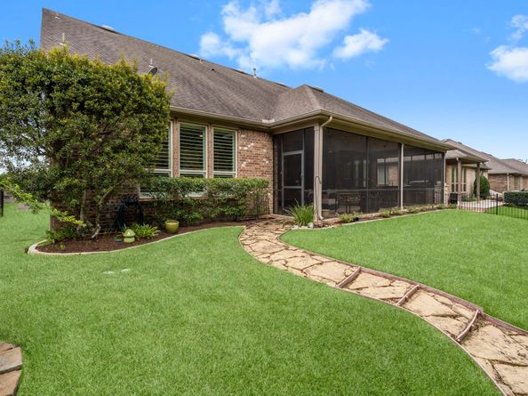 129 Highland Drive, The Woodlands TX 77382