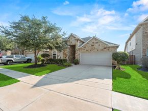 8826 E Coral Honeysuckle Loop, Cypress TX 77433