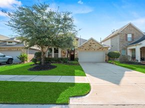 8826 E Coral Honeysuckle Loop, Cypress TX 77433