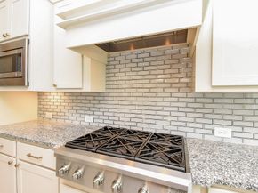 86 S Waterbridge Drive, Tomball TX 77375
