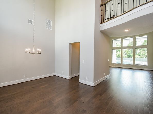 86 S Waterbridge Drive, Tomball TX 77375