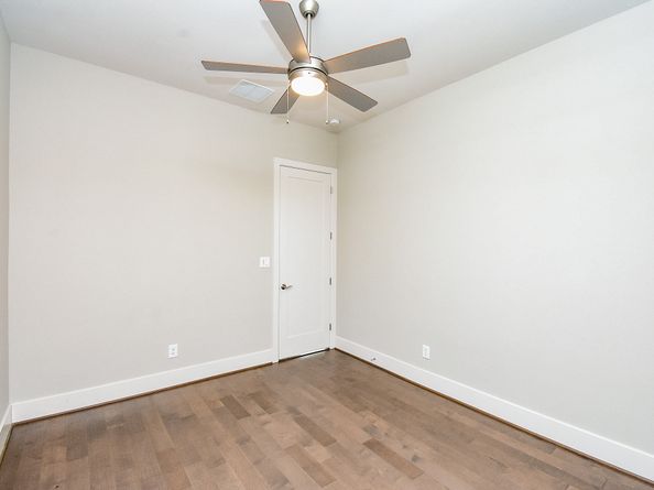 86 S Waterbridge Drive, Tomball TX 77375