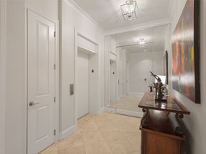 2221 Welch Street 401, Houston TX 77019