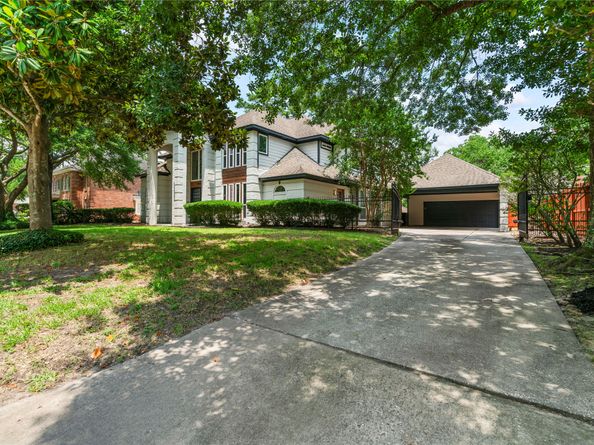1806 Quiet Country Court, Kingwood TX 77345