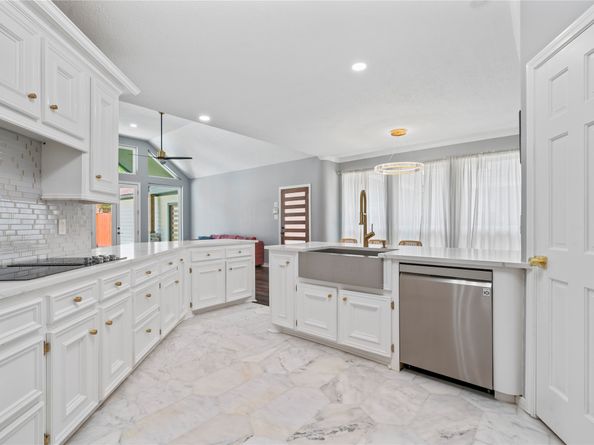 1806 Quiet Country Court, Kingwood TX 77345