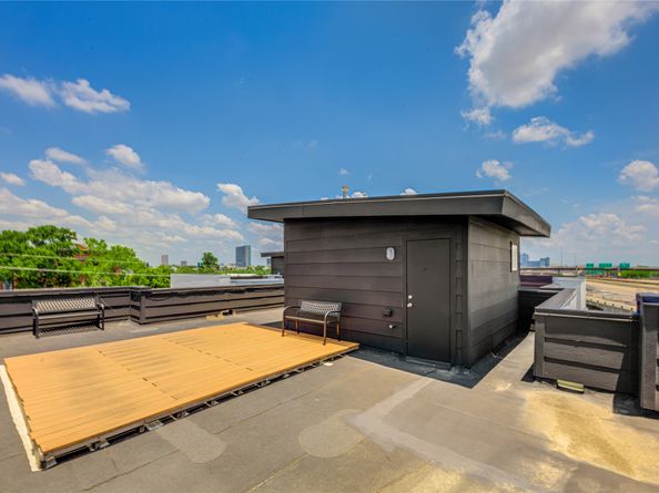 2007 Eagle Street, Houston TX 77004