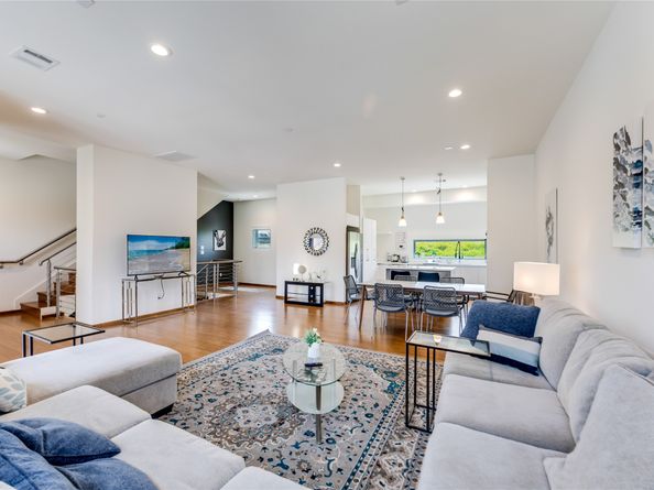 2007 Eagle Street, Houston TX 77004