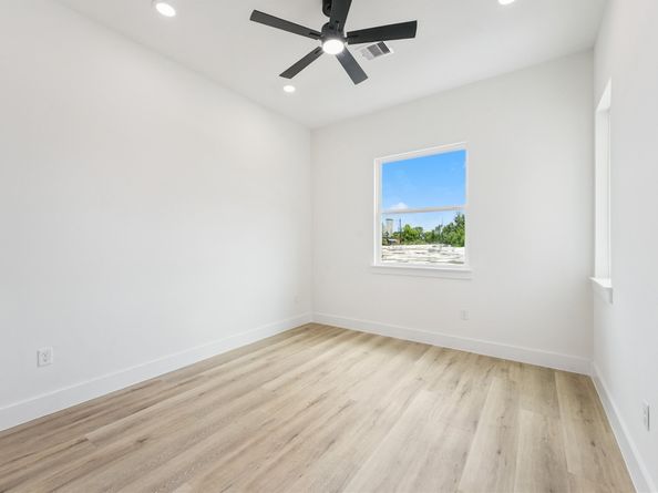3502 Saltus Street, Houston TX 77003