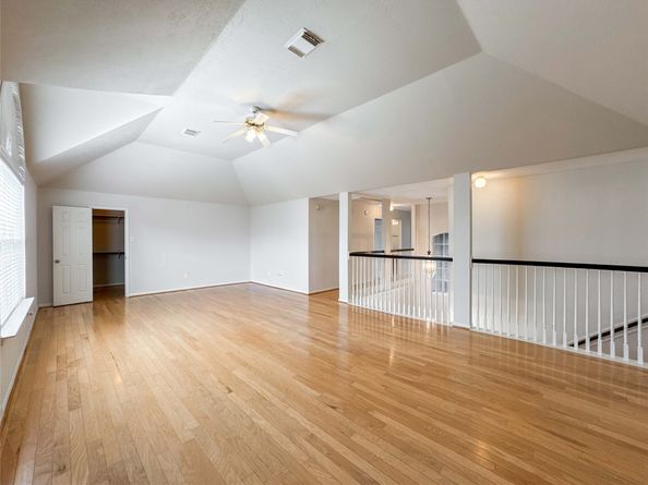 3015 Signal Hill Drive, Friendswood TX 77546