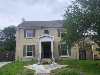 6601 Park Lane