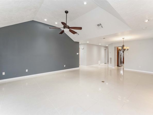 1926 Mosa Creek Court, Houston TX 77017