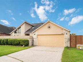 1926 Mosa Creek Court, Houston TX 77017