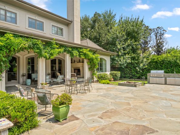 4 Glendenning Lane, Houston TX 77024