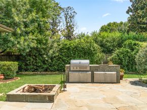 4 Glendenning Lane, Houston TX 77024