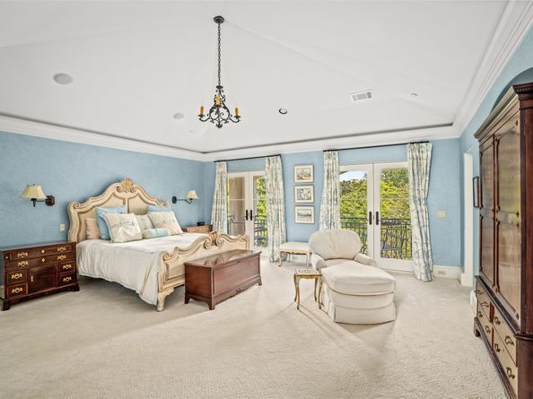 4 Glendenning Lane, Houston TX 77024