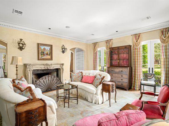 4 Glendenning Lane, Houston TX 77024