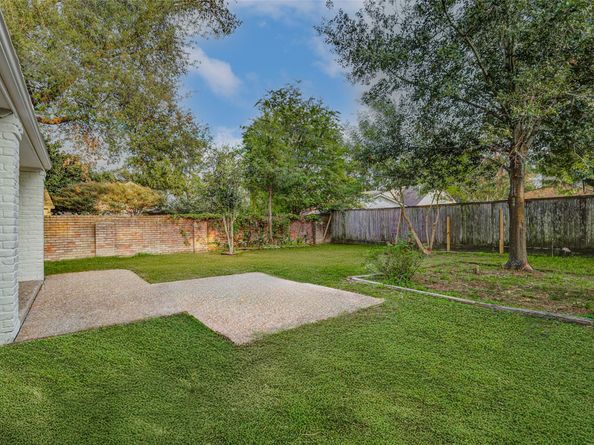 10303 Chevy Chase Drive, Houston TX 77042