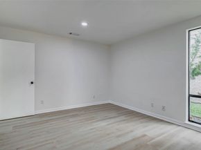 10303 Chevy Chase Drive, Houston TX 77042