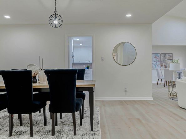10303 Chevy Chase Drive, Houston TX 77042