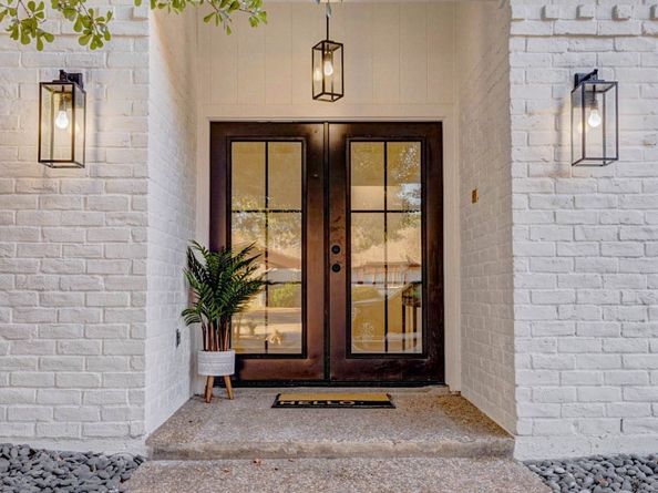 10303 Chevy Chase Drive, Houston TX 77042
