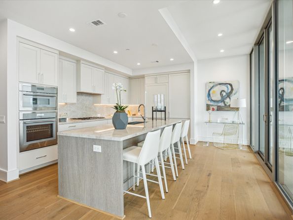 5656 San Felipe Street 606, Houston TX 77056