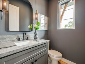 2213 WHITNEY Street, Houston TX 77006