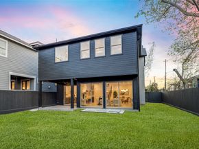2213 WHITNEY Street, Houston TX 77006