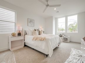 2213 WHITNEY Street, Houston TX 77006