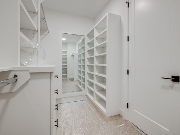 2213 WHITNEY Street, Houston TX 77006