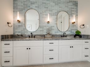 2213 WHITNEY Street, Houston TX 77006