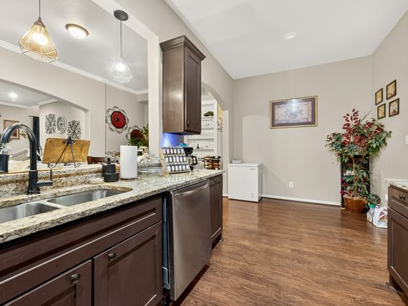 6906 Mcwilliams Drive, Houston TX 77091