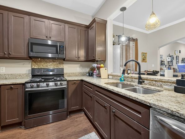 6906 Mcwilliams Drive, Houston TX 77091