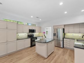 26 Lucky Leaf Court, The Woodlands TX 77381